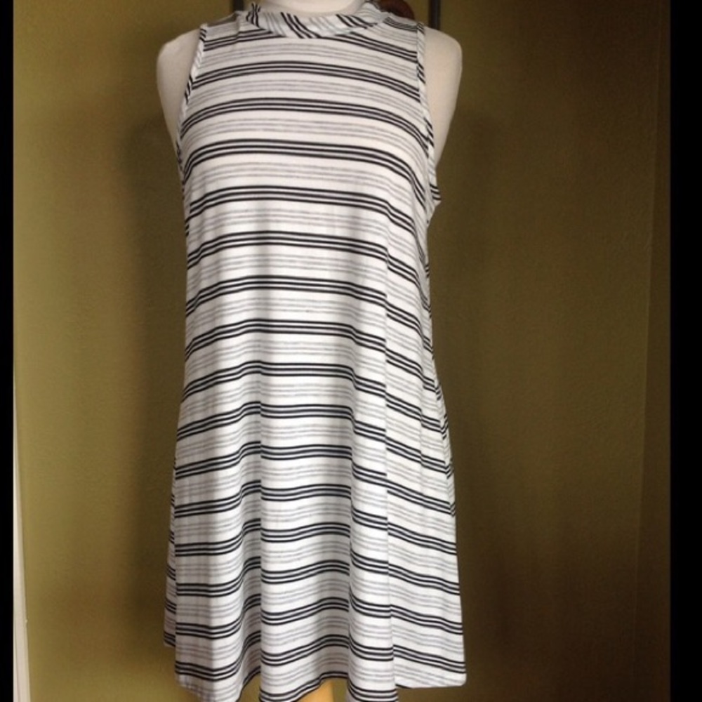 R2D black, white, grey striped mock neck dress